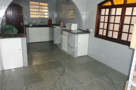 Casa à venda com 3 quartos, sendo 1 suíte,  em Vila Campesina, Osasco, SP