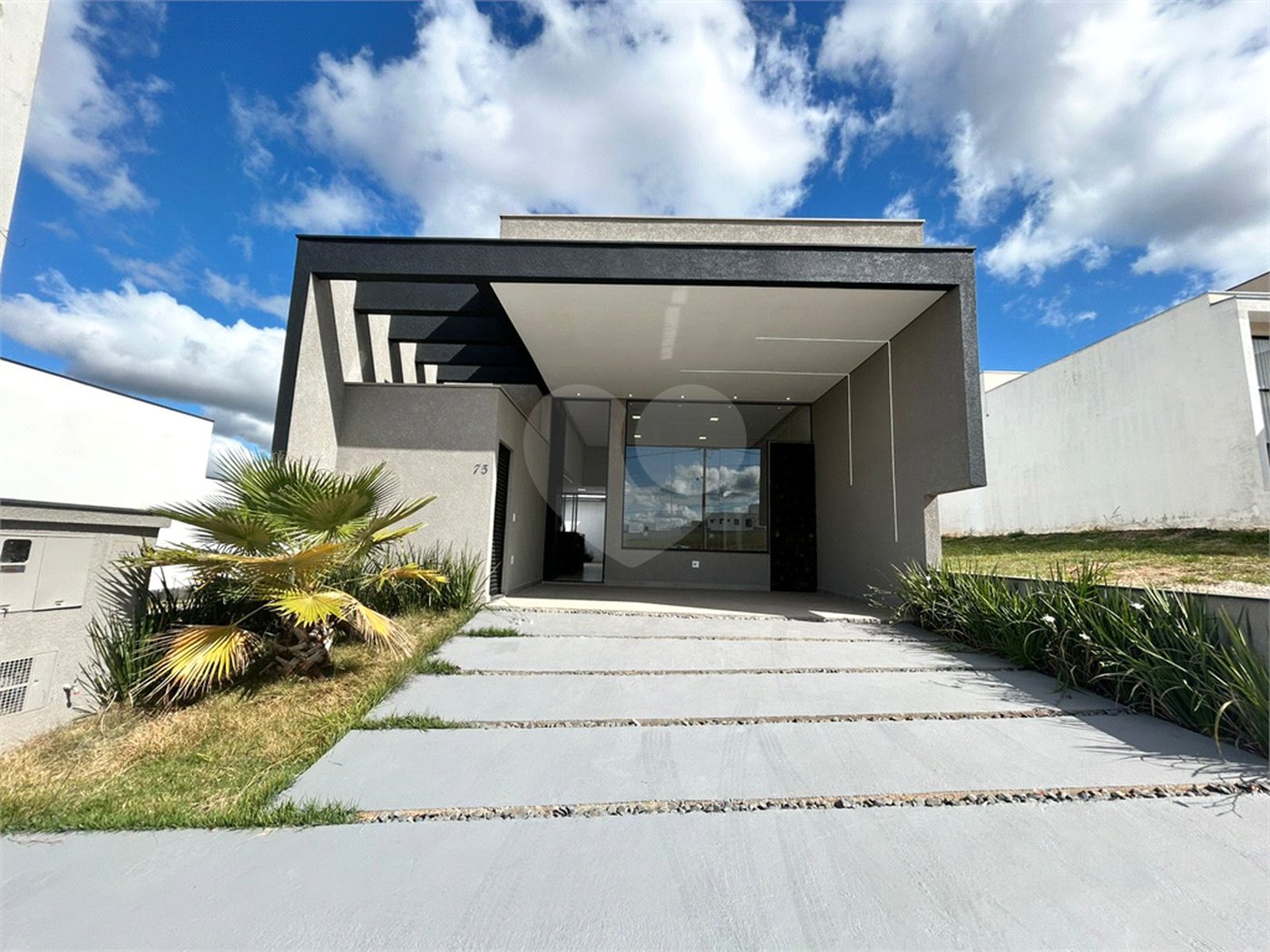 Casa à venda com 3 quartos, sendo 1 suíte, no condomínio Villagio Wanel, Sorocaba - SP