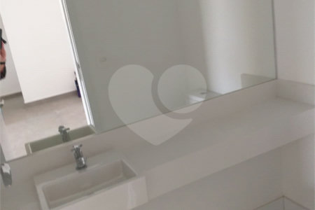 Apartamento à venda com 2 suítes em Lapa, São Paulo, SP