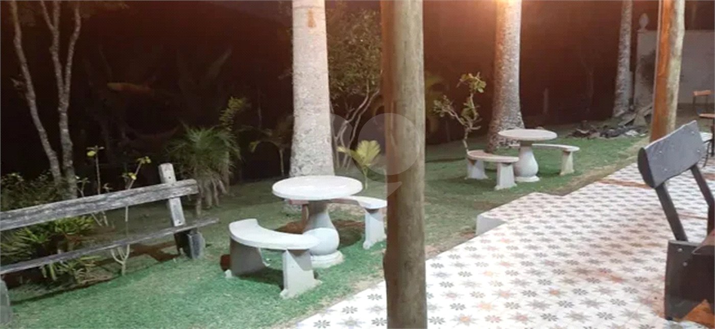 Chácara à venda com 3 suítes em Vila São Geraldo, São José dos Campos, SP