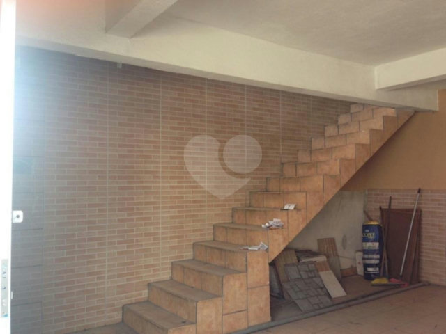 Sobrado à venda com 3 quartos, sendo 1 suíte,  em Tremembé, São Paulo, SP