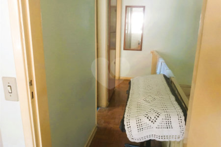 Sobrado à venda com 2 quartos em Chácara Recanto, Cotia, SP