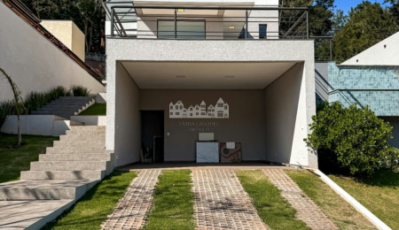 Casa à venda com 3 quartos, sendo 3 suítes, no Condomínio Quintas da Boa Vista, Atibaia - SP