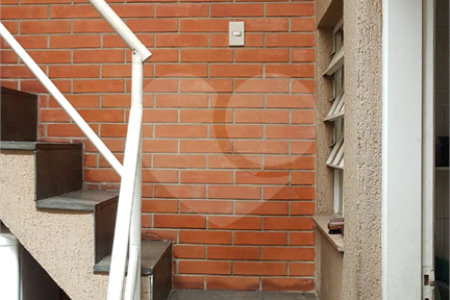 Sobrado à venda com 3 suítes em Vila Gumercindo, São Paulo, SP