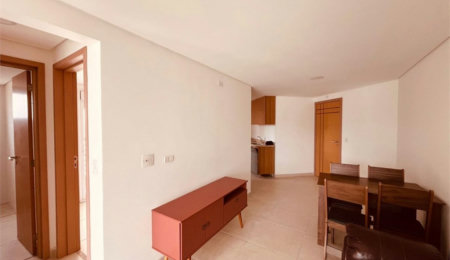 Apartamento com Varanda Gourmet em Condomínio Clube na Enseada – 2 Dormitórios