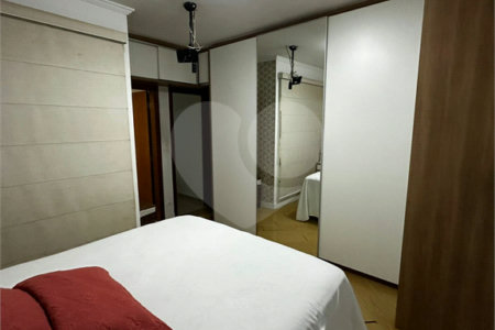 Sobrado à venda com 3 quartos, sendo 1 suíte, em Jardim da Saúde, São Paulo, SP