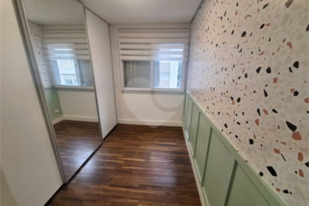 Apartamento à venda com 2 quartos em Vila Uberabinha, São Paulo, SP