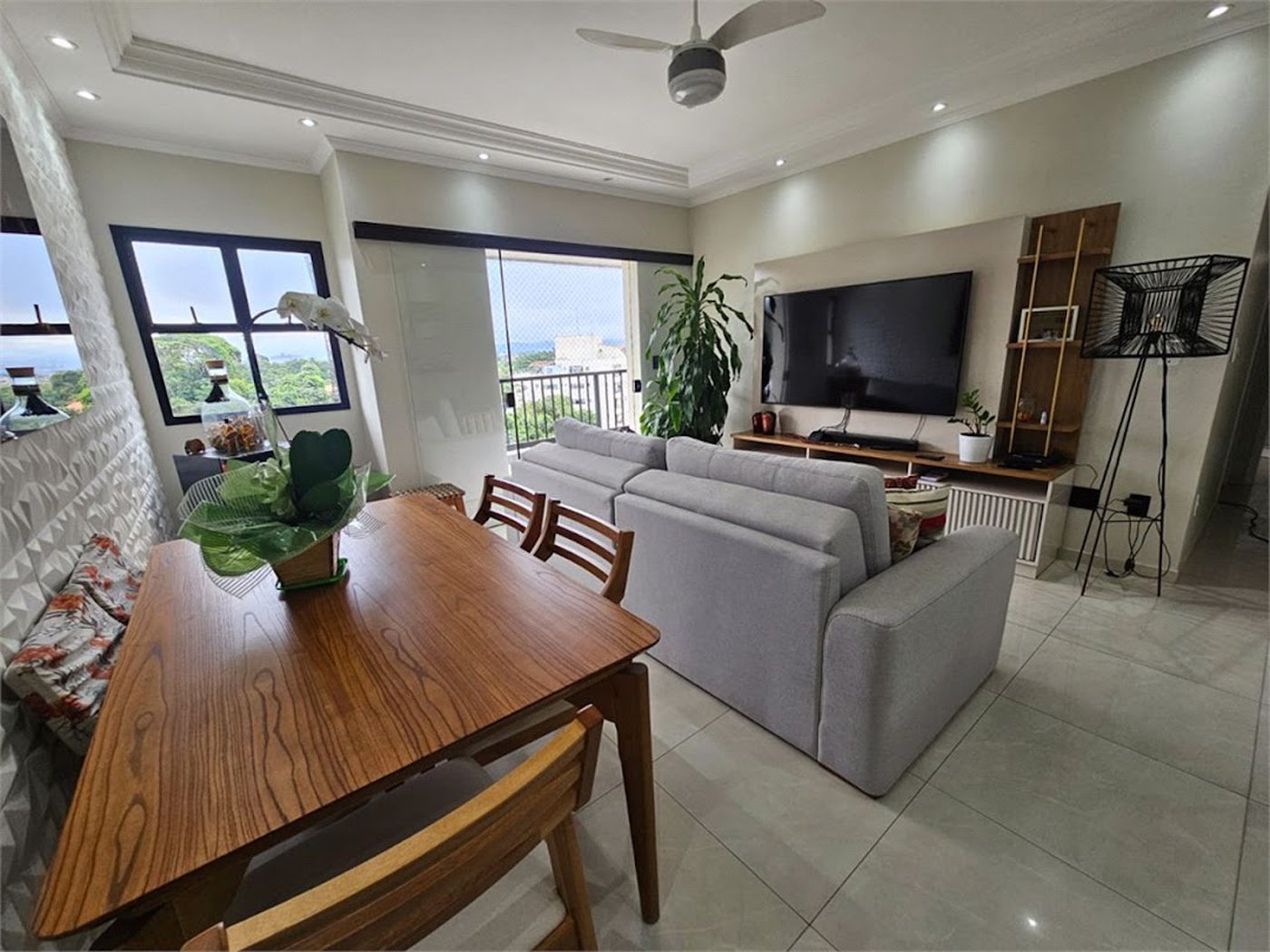 Apartamento com 3 dormitórios à venda, 94 m² por R$ 575.000,00 - Jardim Las Palmas - Guarujá/SP