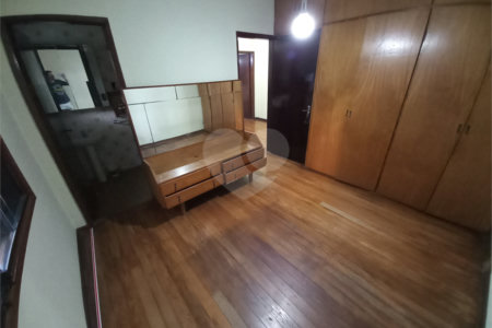 Casa à venda com 4 quartos, sendo 2 suítes,  em Parque Esmeralda, São Paulo, SP