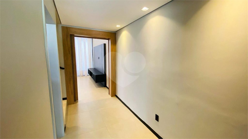 Casa à venda com 3 suítes no condomínio Euroville II, Bragança Paulista - SP