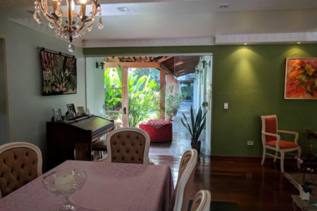 Sobrado à venda ou para alugar com 5 quartos, sendo 3 suítes, em Jardim Marajoara, São Paulo, SP