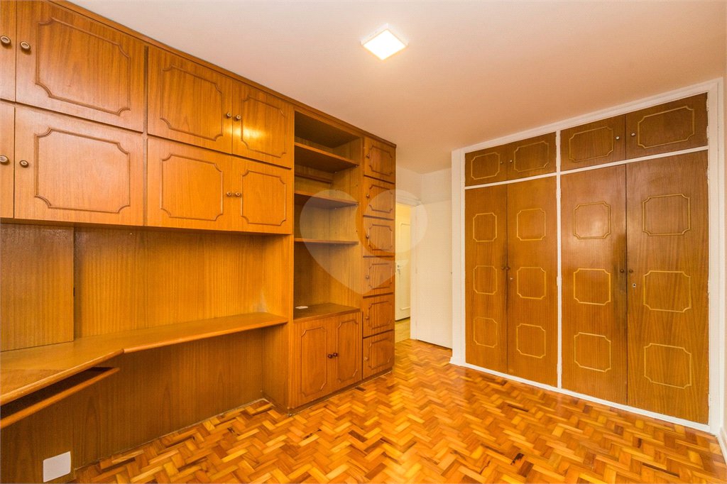 Apartamento à venda com 3 quartos, sendo 1 suíte, em Itaim Bibi, São Paulo, SP