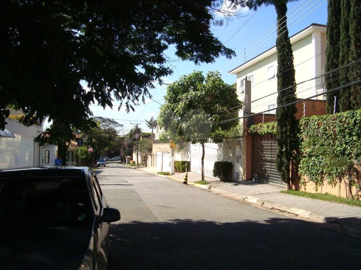 Casa à venda com 3 suítes em Jardim Leonor, São Paulo, SP
