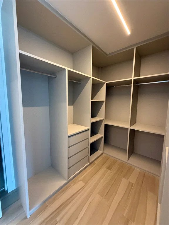 Apartamento para alugar com 4 suítes em Jardim Morumbi, São Paulo, SP