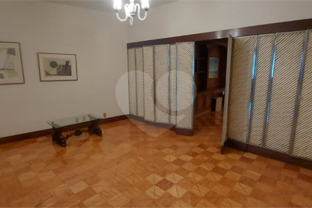 Apartamento à venda com 4 quartos, sendo 1 suíte,  em Laranjeiras, Rio de Janeiro, RJ