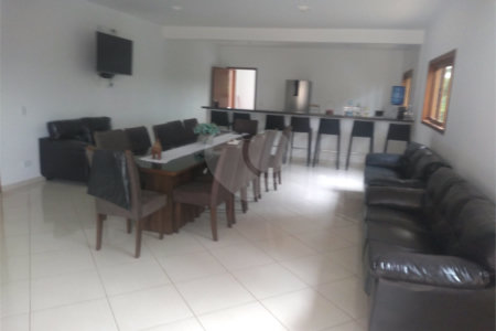 Chácara à venda com 4 suítes em Pirucaia, Mairiporã, SP