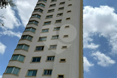 Apartamento à venda com 3 suítes no Centro, Araraquara, SP