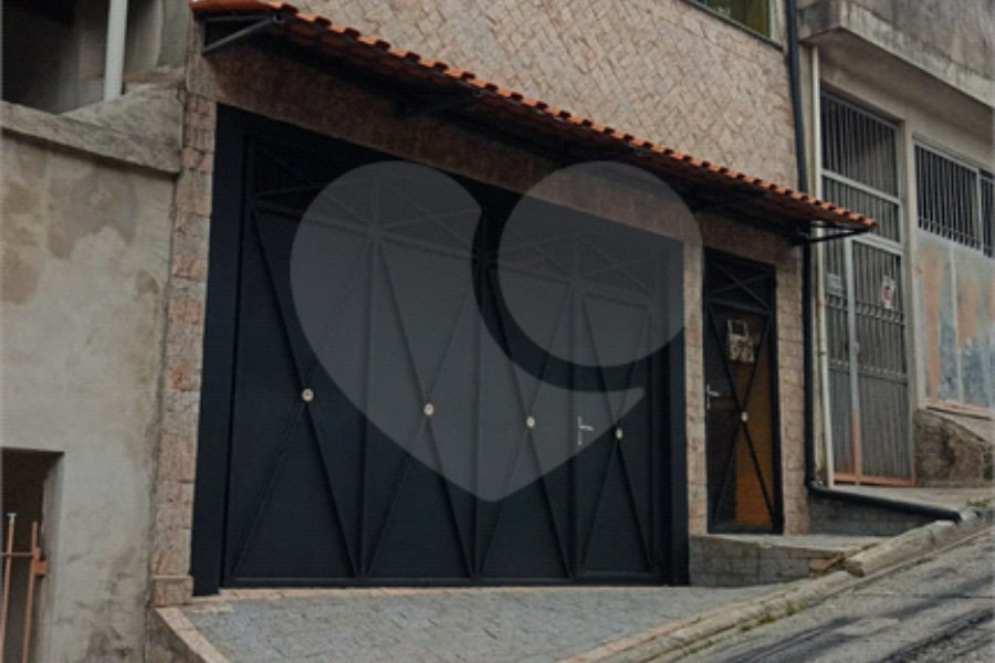 Sobrado à venda com 3 quartos, sendo 1 suíte, em Jaraguá, São Paulo, SP