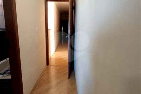 Sobrado à venda com 3 suítes em Vila Nivi, São Paulo, SP