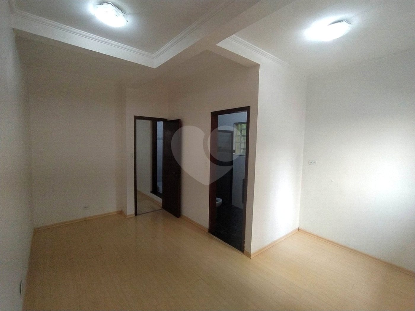 Casa à venda com 10 quartos, sendo 1 suíte, em Santa Teresinha, São Paulo, SP