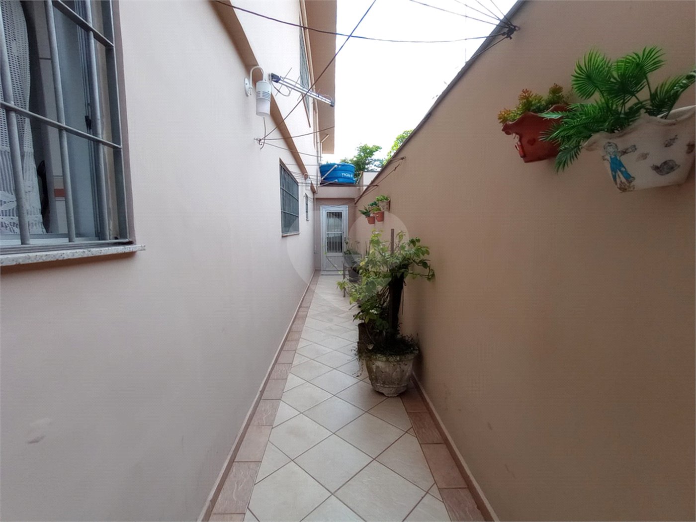 Sobrado à venda com 4 quartos, sendo 1 suíte,  em Jardim Prudência, São Paulo, SP
