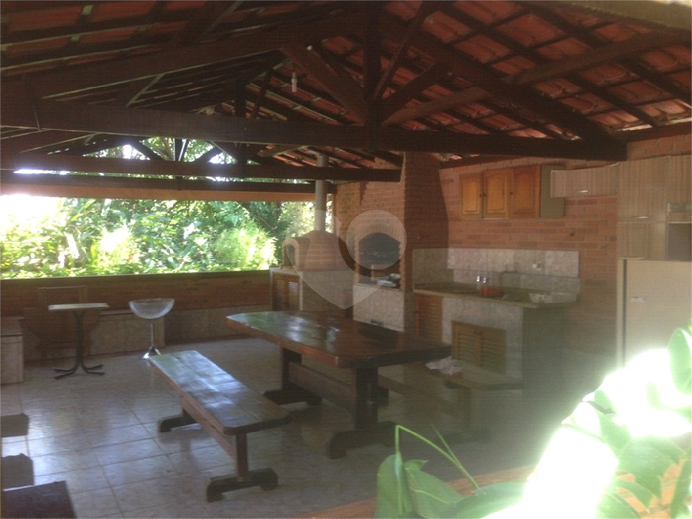 Casa à venda com 5 quartos, sendo 3 suítes, no condomínio Recanto das Flores, Indaiatuba - SP