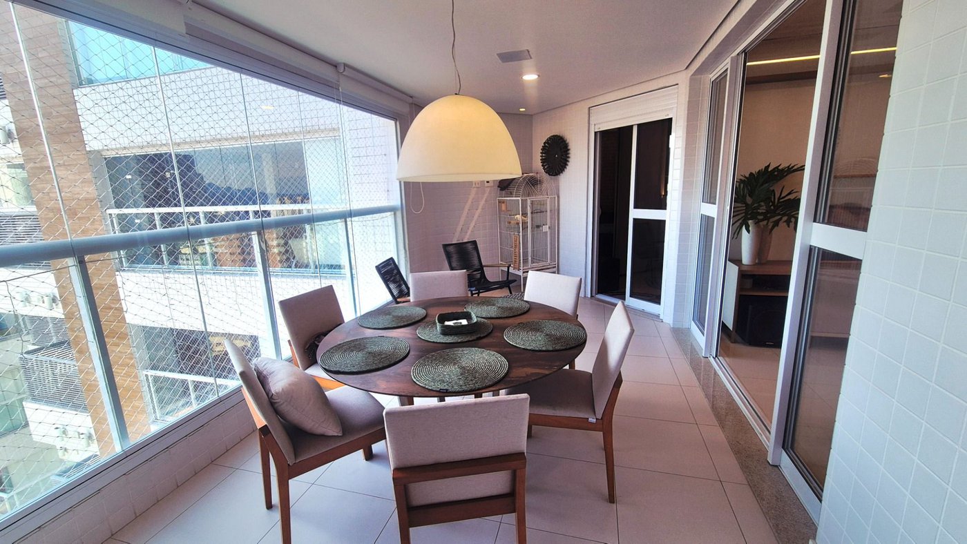 Apartamento com 3 dormitórios à venda, 144 m² por R$ 2.400.000,00 - Gonzaga - Santos/SP
