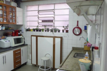 Apartamento para alugar com 2 quartos, sendo 1 suíte, em Jardim das Bandeiras, São Paulo, SP