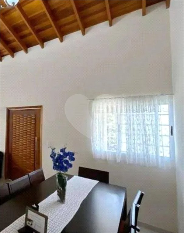 Casa em condomínio à venda com 3 quartos, sendo 2 suítes, no Centro, Bom Jesus dos Perdões, SP