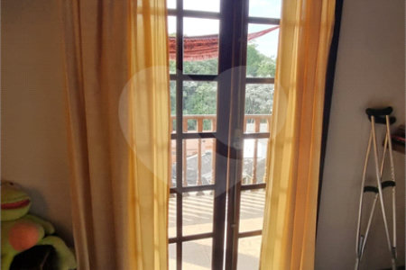 Casa à venda com 4 quartos, sendo 2 suítes, no condomínio Aruã Eco Park, Mogi das Cruzes - SP