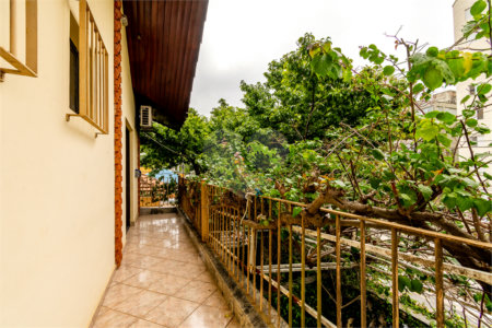 Casa à venda com 3 quartos, sendo 1 suíte, em São Judas, São Paulo, SP