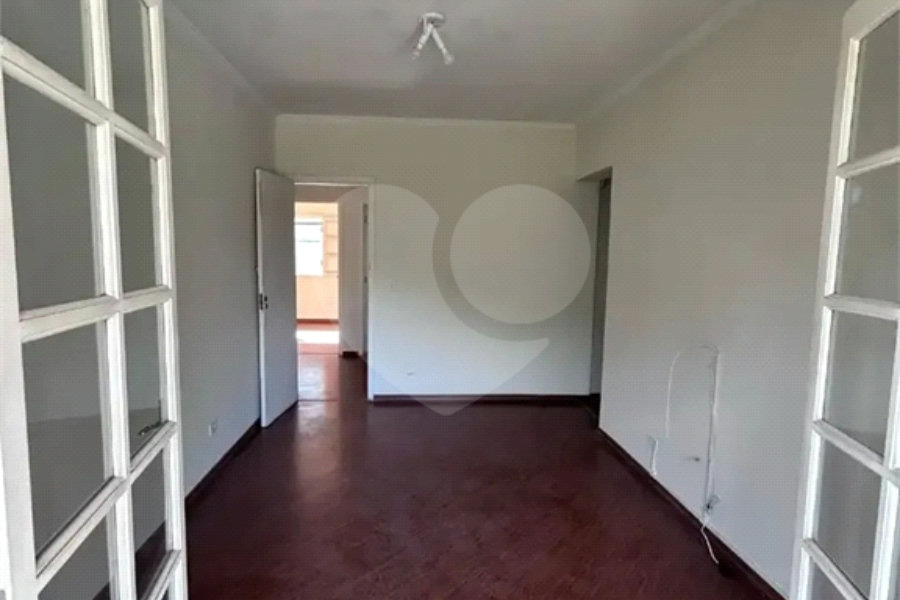 Sobrado à venda com 4 quartos, sendo 2 suítes, em Tremembé, São Paulo, SP