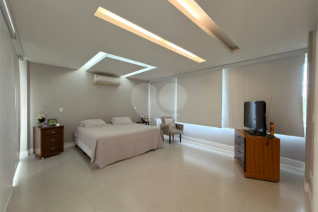 Casa à venda com 4 suítes em Portinho, Cabo Frio, RJ