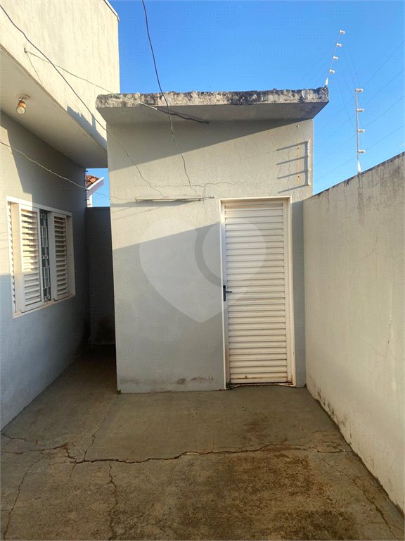 Casa Térrea à venda com 3 quartos, sendo 1 suíte, em Jardim Maria Luiza, Araraquara, SP