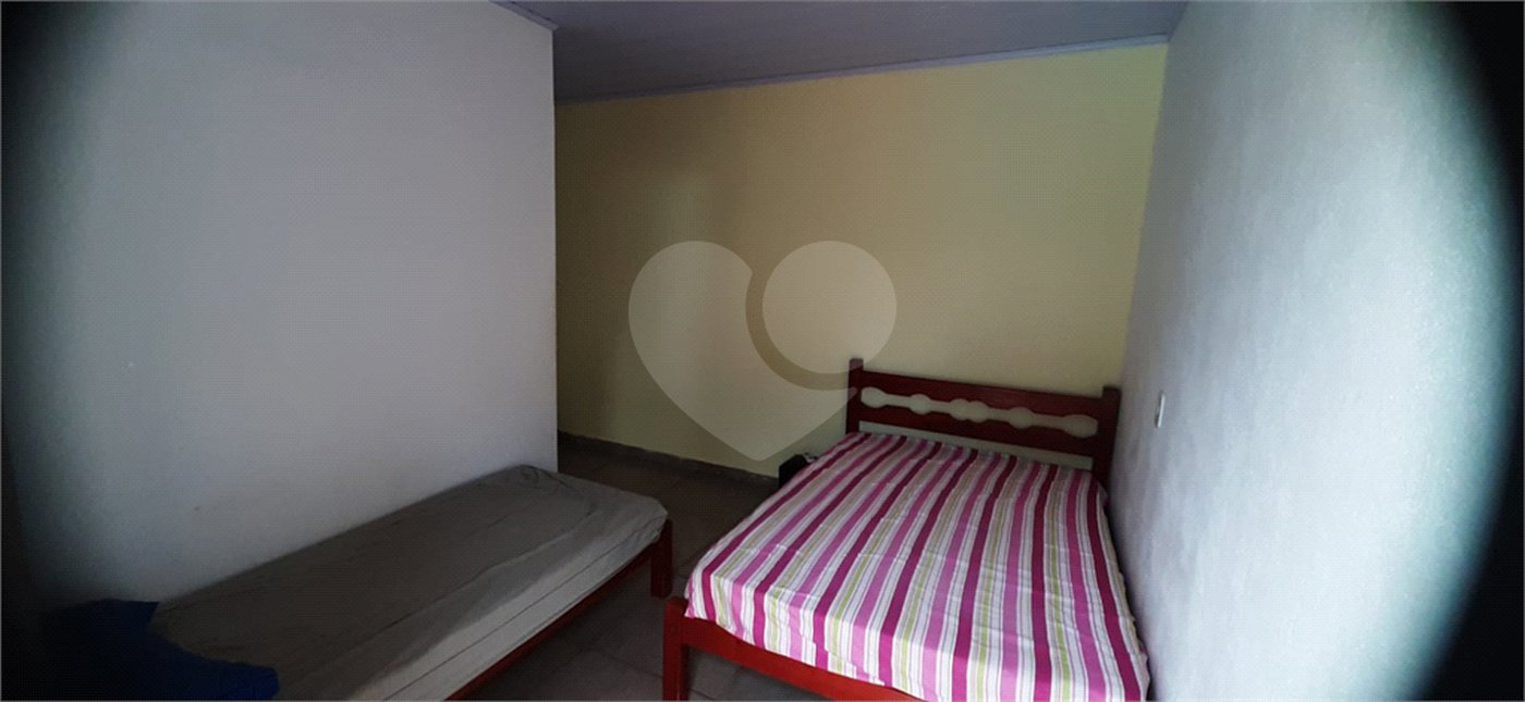 Chácara à venda com 4 quartos, sendo 2 suítes, em Distrito Industrial, Uberlândia, MG