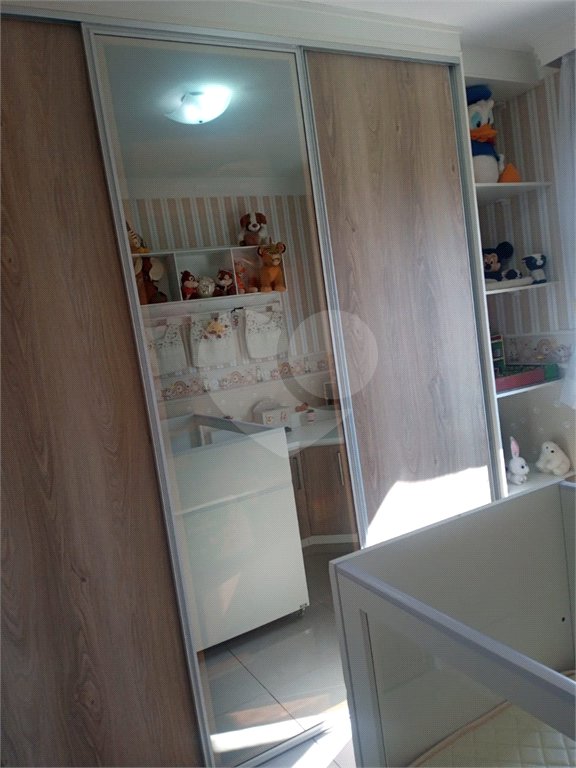 Casa à venda com 3 quartos, sendo 1 suíte, no condomínio Village St. Louis, São Paulo - SP