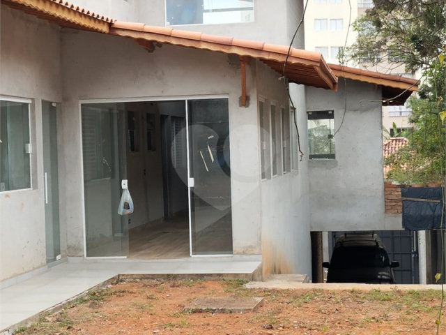 Sobrado à venda com 3 suítes em Tremembé, São Paulo, SP
