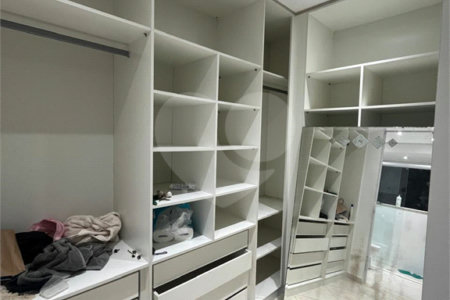 Sobrado à venda com 2 quartos, sendo 1 suíte, em Vila Ré, São Paulo, SP