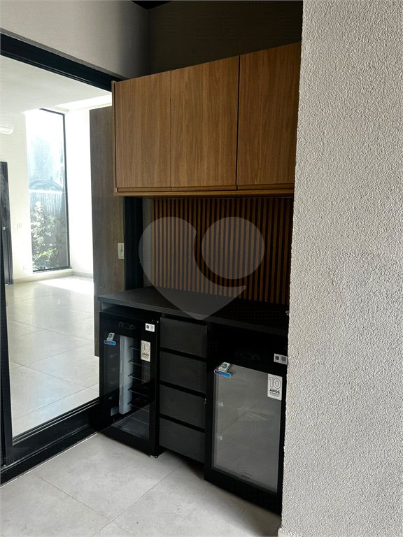 Casa à venda com 3 quartos, sendo 1 suíte, no condomínio Village Moutonnée, Salto - SP