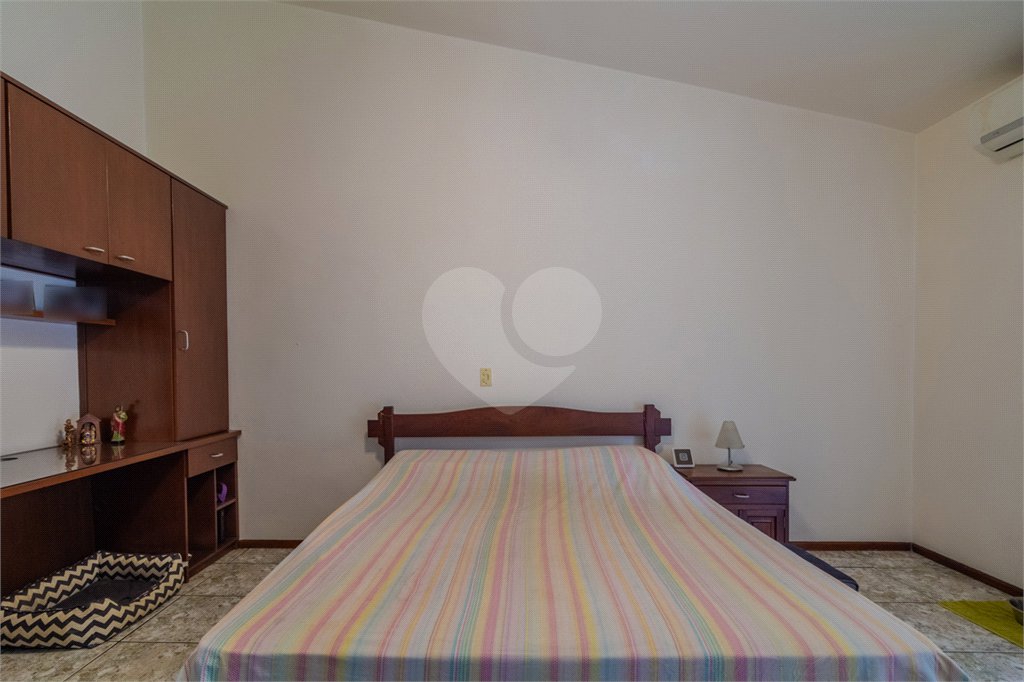 Sobrado à venda com 3 quartos, sendo 1 suíte, em Jardim Vera Cruz, São Paulo, SP