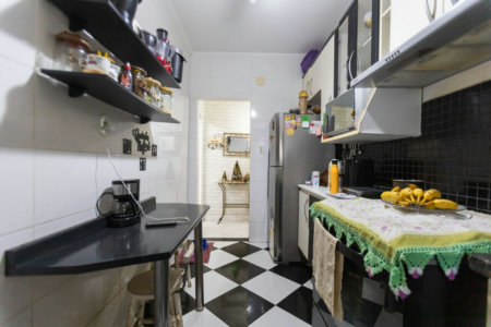 Apartamento com 2 dormitórios à venda, 65 m² por R$ 410.000,00 - Embaré - Santos/SP