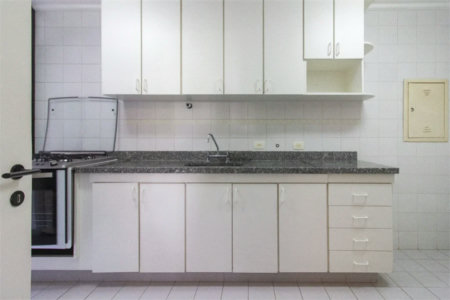 Apartamento à venda com 3 quartos, sendo 2 suítes,  em Vila Andrade, São Paulo, SP