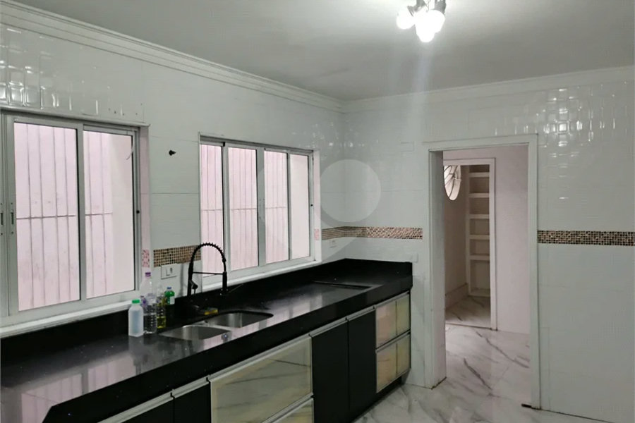 Lindo sobrado para locação na Vila Mascote
