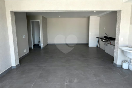 Apartamento à venda com 2 suítes em Campo Belo, São Paulo, SP