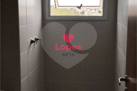 Apartamento à venda com 2 quartos, sendo 1 suíte, no Centro, Jacareí, SP