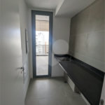 Apartamento à venda com 3 quartos, sendo 2 suítes, em Jardim das Acácias, São Paulo, SP