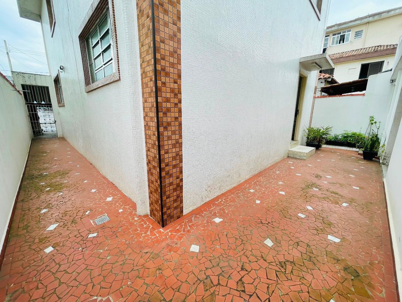 Sobrado para alugar por R$ 9.000,00/mês - Aparecida - Santos/SP