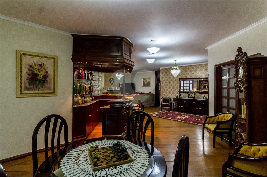 Casa à venda ou para alugar com 5 quartos, sendo 3 suítes, em Independência, São Bernardo do Campo, SP
