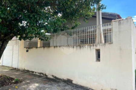 Casa à venda com 3 quartos, sendo 1 suíte,  em Jardim Itália, Itapetininga, SP