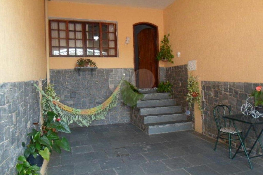 Sobrado à venda com 2 quartos em Tremembé, São Paulo, SP